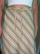 Load image into Gallery viewer, Vintage Striped Skirt
