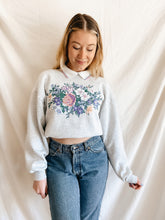 Load image into Gallery viewer, Vintage Floral Collared Crewneck
