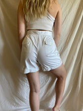 Load image into Gallery viewer, Liz Claiborne Shorts
