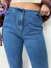 Load image into Gallery viewer, Vintage Straight-Leg Jeans
