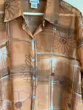 Load image into Gallery viewer, Vintage Sheer Flower Button-Up
